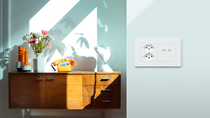 USB-Steckdose im Design EDIZIOliv. Farbe: weiss.