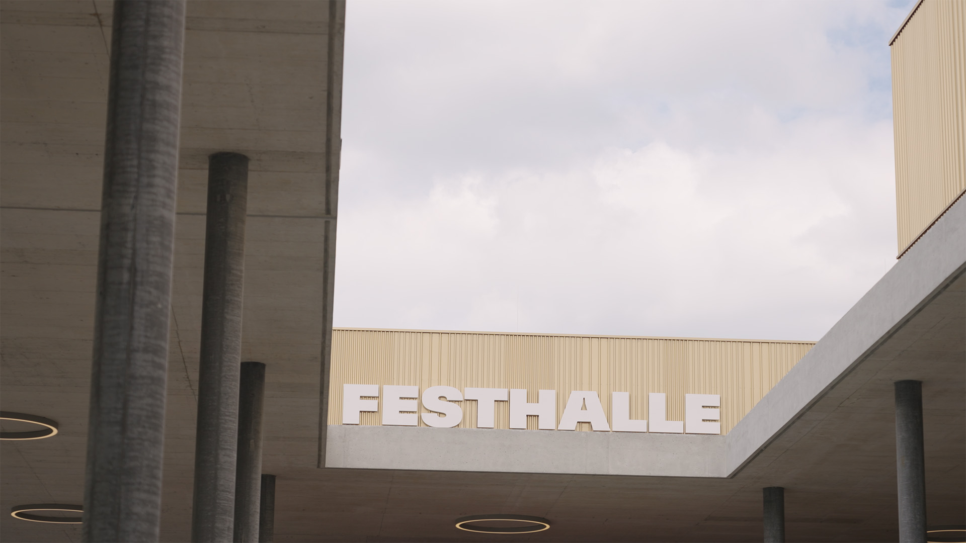 «SNAPFIX® hat uns die Installation massgeblich vereinfacht, indem wir durch die kürzere Montagedauer Zeit gewannen und weniger Werkzeug brauchten, da weniger Teile verbaut werden mussten.»