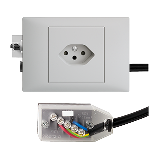 Prises incorporées en canal gris clair